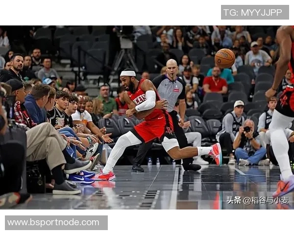 火箭队在争抢回合数的潮流中独辟蹊径依靠进攻篮板提升顶级进攻效率