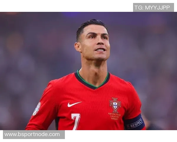 C罗前队友透露他追求千球成就与迷你罗同场竞技的梦想